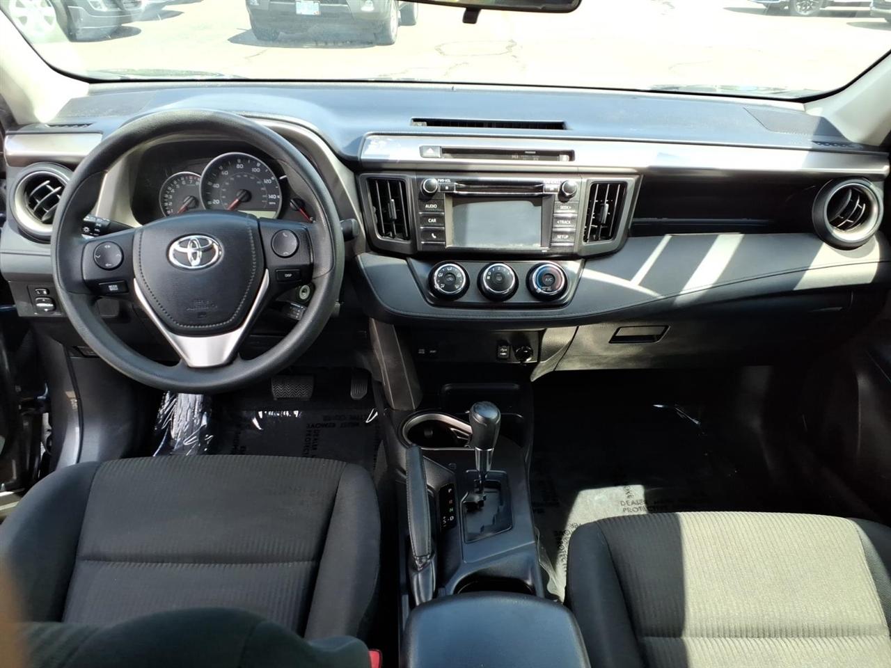 Toyota RAV4 AWD 4dr LE (Natl) 2016