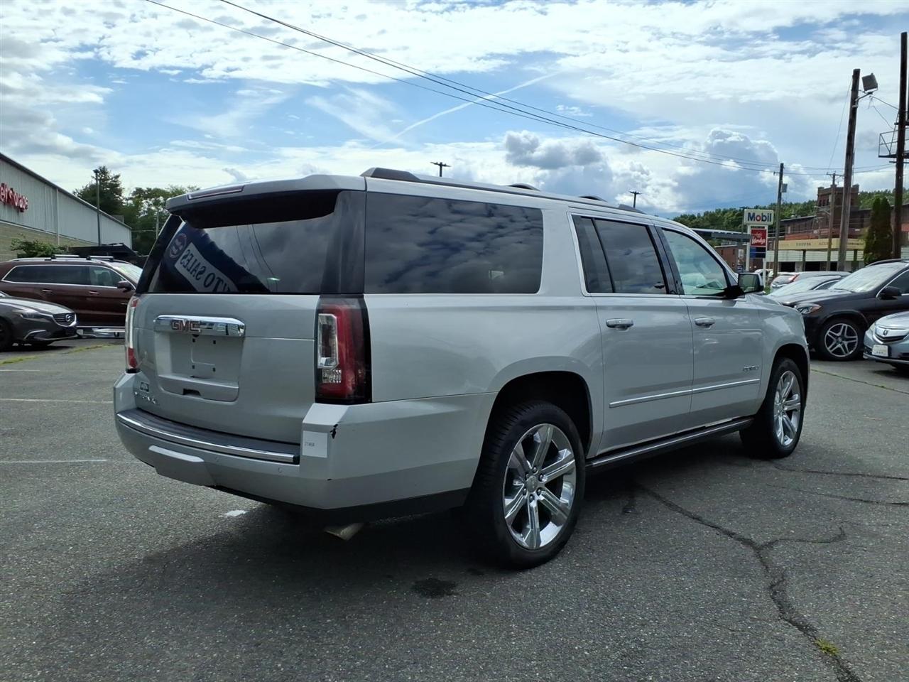 GMC Yukon XL 4WD 4dr Denali 2018