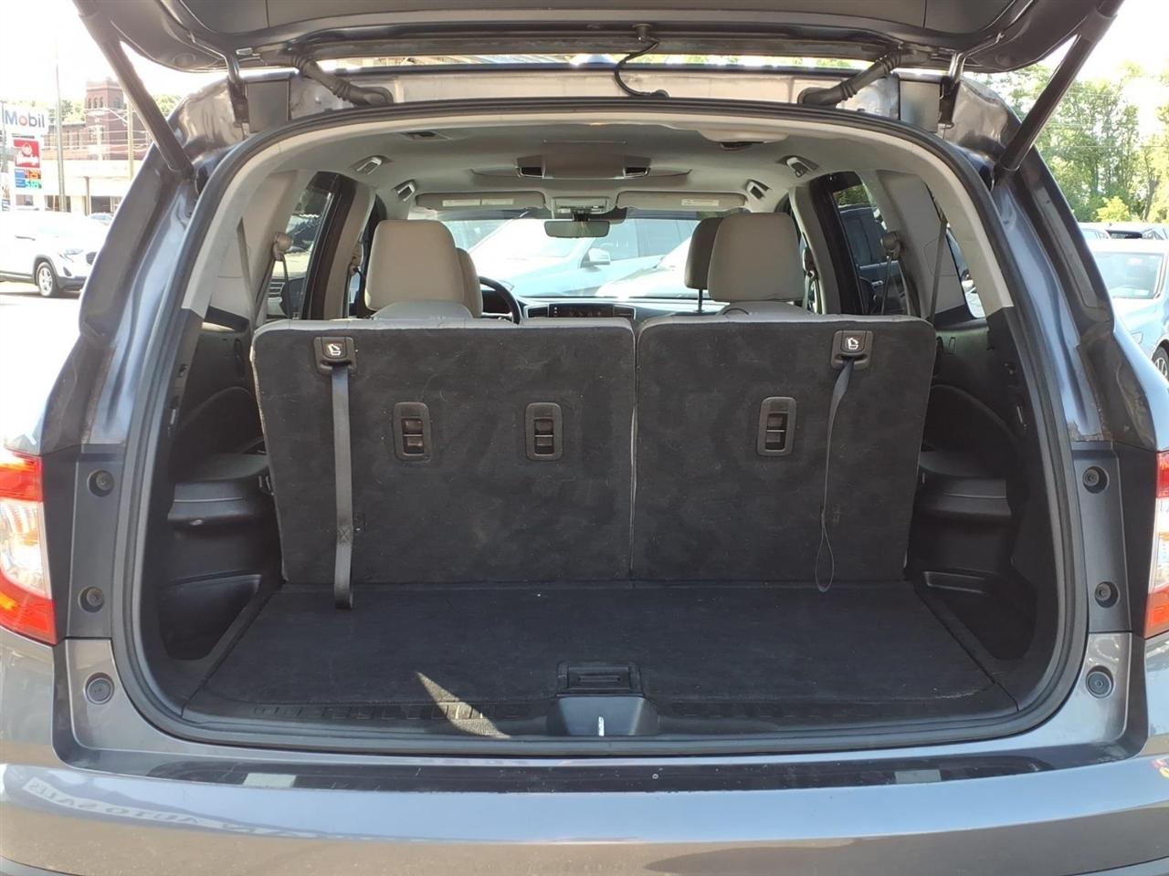 Honda Pilot Touring 8-Passenger AWD 2019