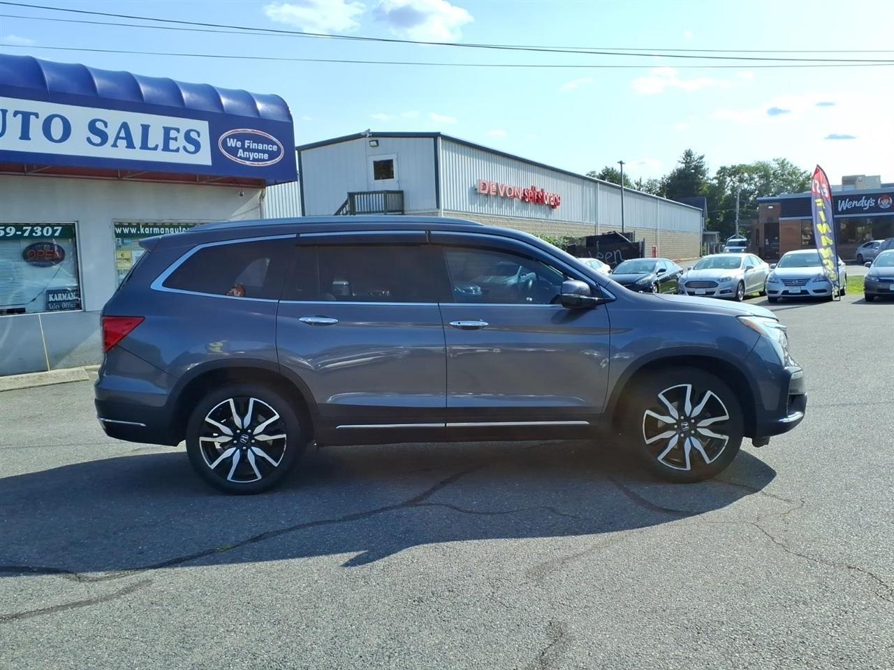 Honda Pilot Touring 8-Passenger AWD 2019