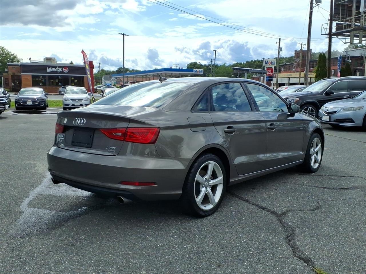 Audi A3/S3 4dr Sdn quattro 2.0T Premium 2015