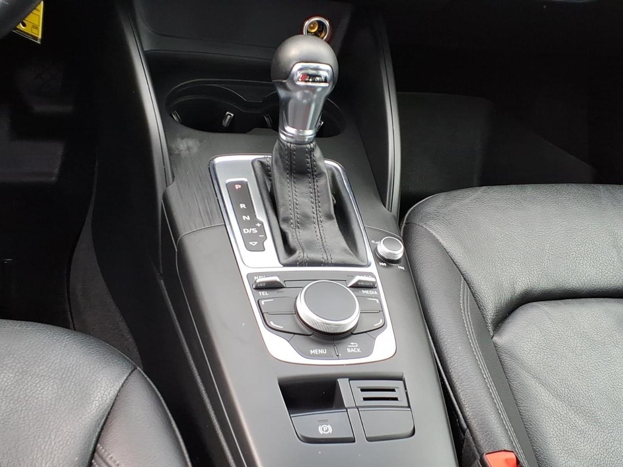 Audi A3/S3 4dr Sdn quattro 2.0T Premium 2015