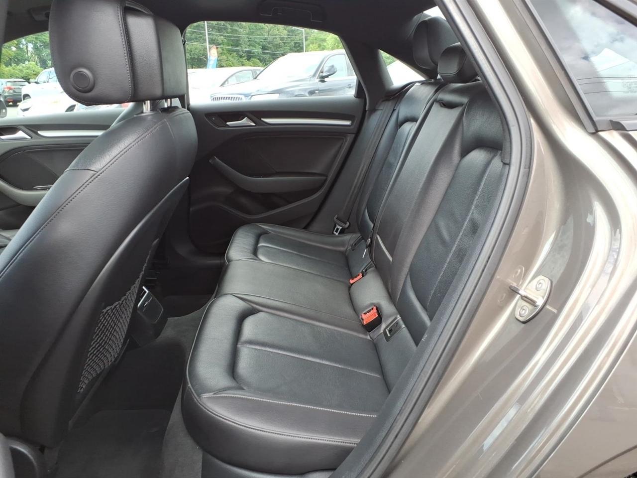 Audi A3/S3 4dr Sdn quattro 2.0T Premium 2015