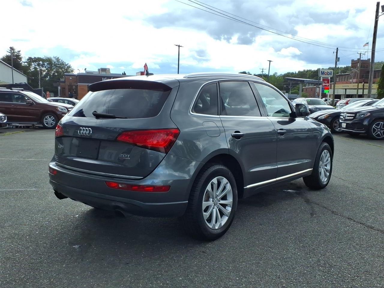 Audi Q5 quattro 4dr 2.0T Premium 2015