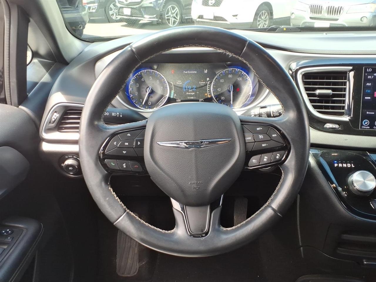 Chrysler Pacifica Touring L FWD 2018