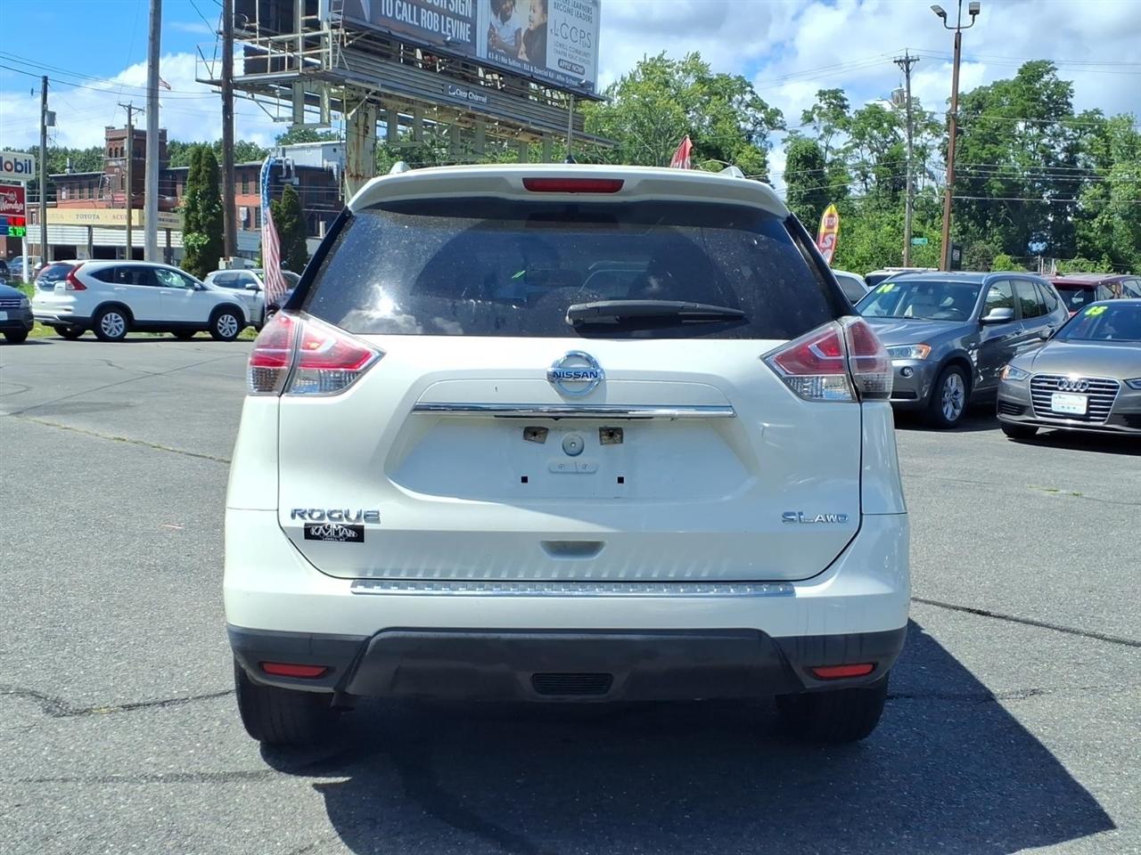 Nissan Rogue FWD SV 2018