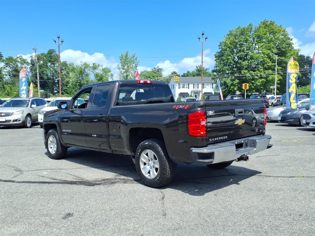 Chevrolet Silverado 1500 4WD Double Cab 143.5" LT w/1LT 2018