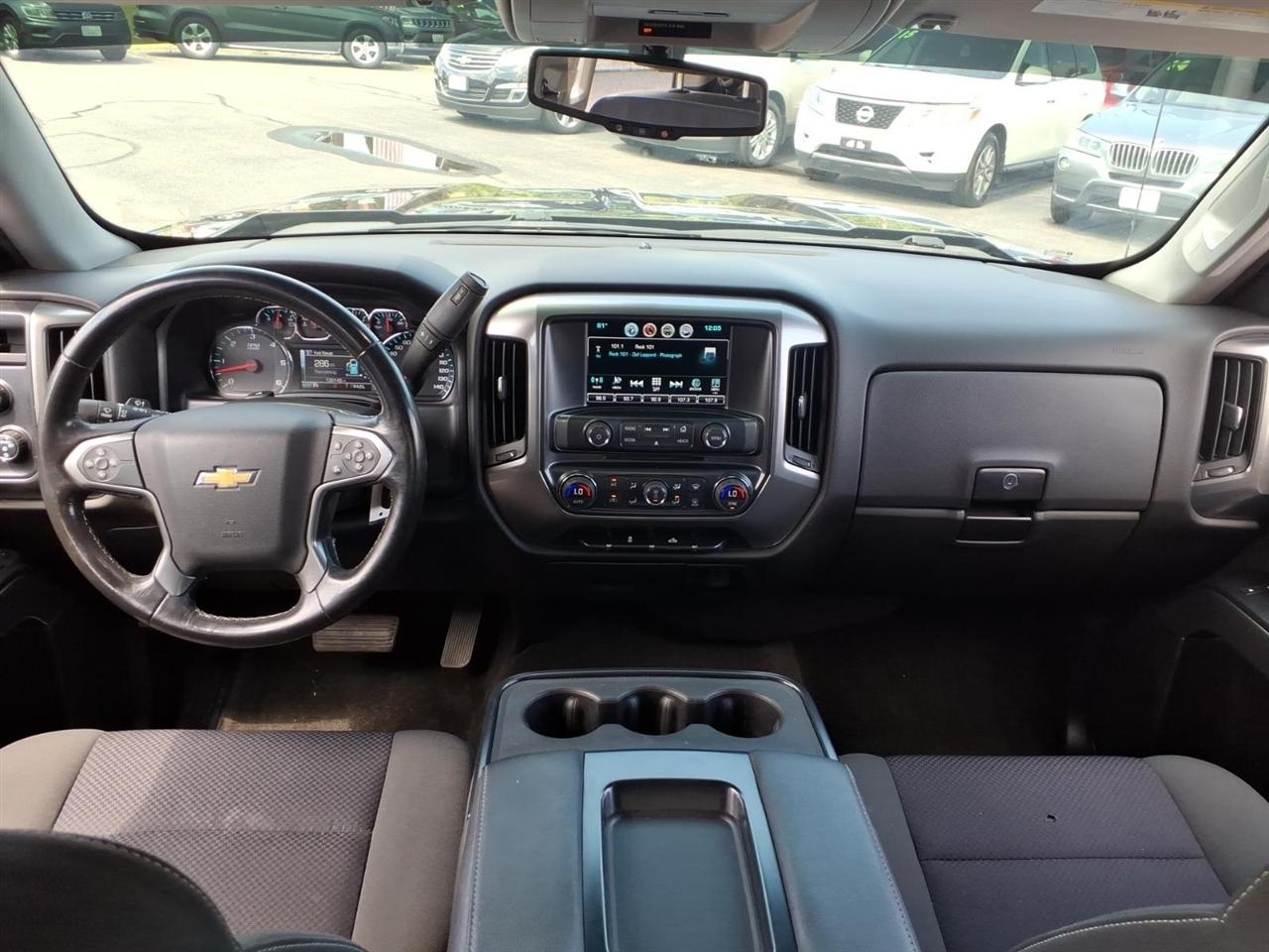 Chevrolet Silverado 1500 4WD Double Cab 143.5" LT w/1LT 2018