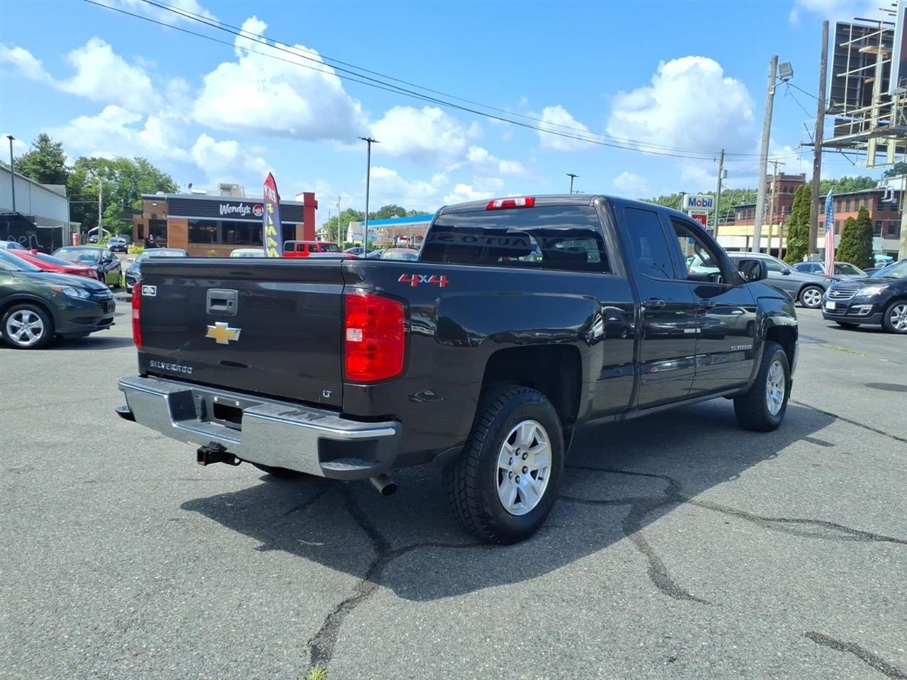 Chevrolet Silverado 1500 4WD Double Cab 143.5" LT w/1LT 2018