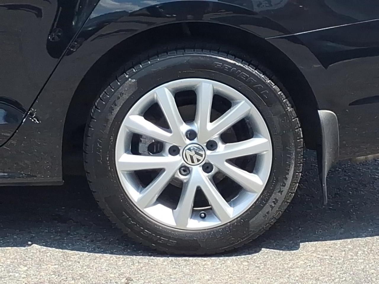 Volkswagen Jetta Sedan 4dr Auto SE PZEV 2014
