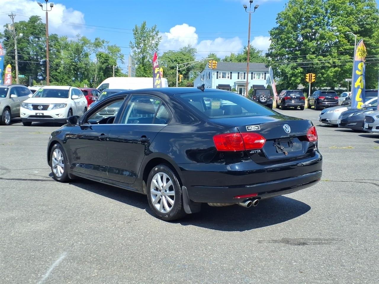 Volkswagen Jetta Sedan 4dr Auto SE PZEV 2014