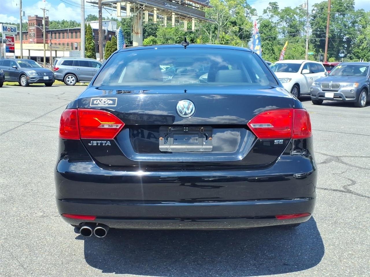 Volkswagen Jetta Sedan 4dr Auto SE PZEV 2014