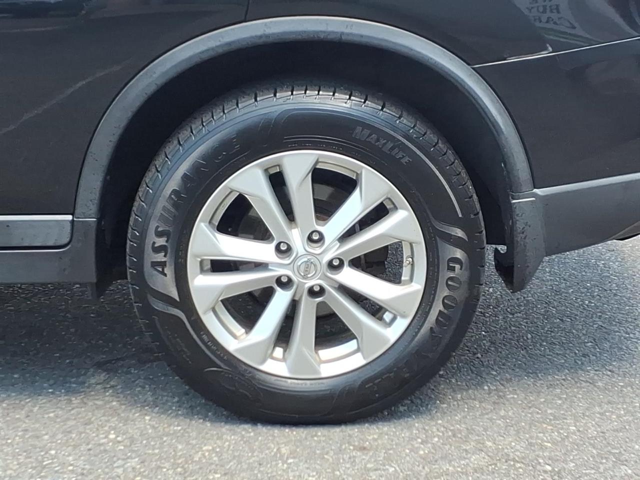 Nissan Rogue AWD 4dr SV 2016