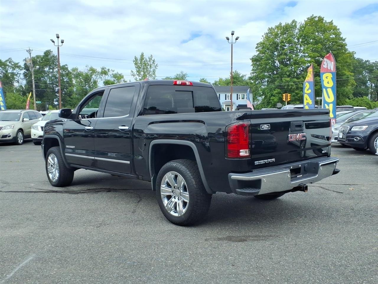 GMC Sierra 1500 4WD Crew Cab 143.5" SLT 2017
