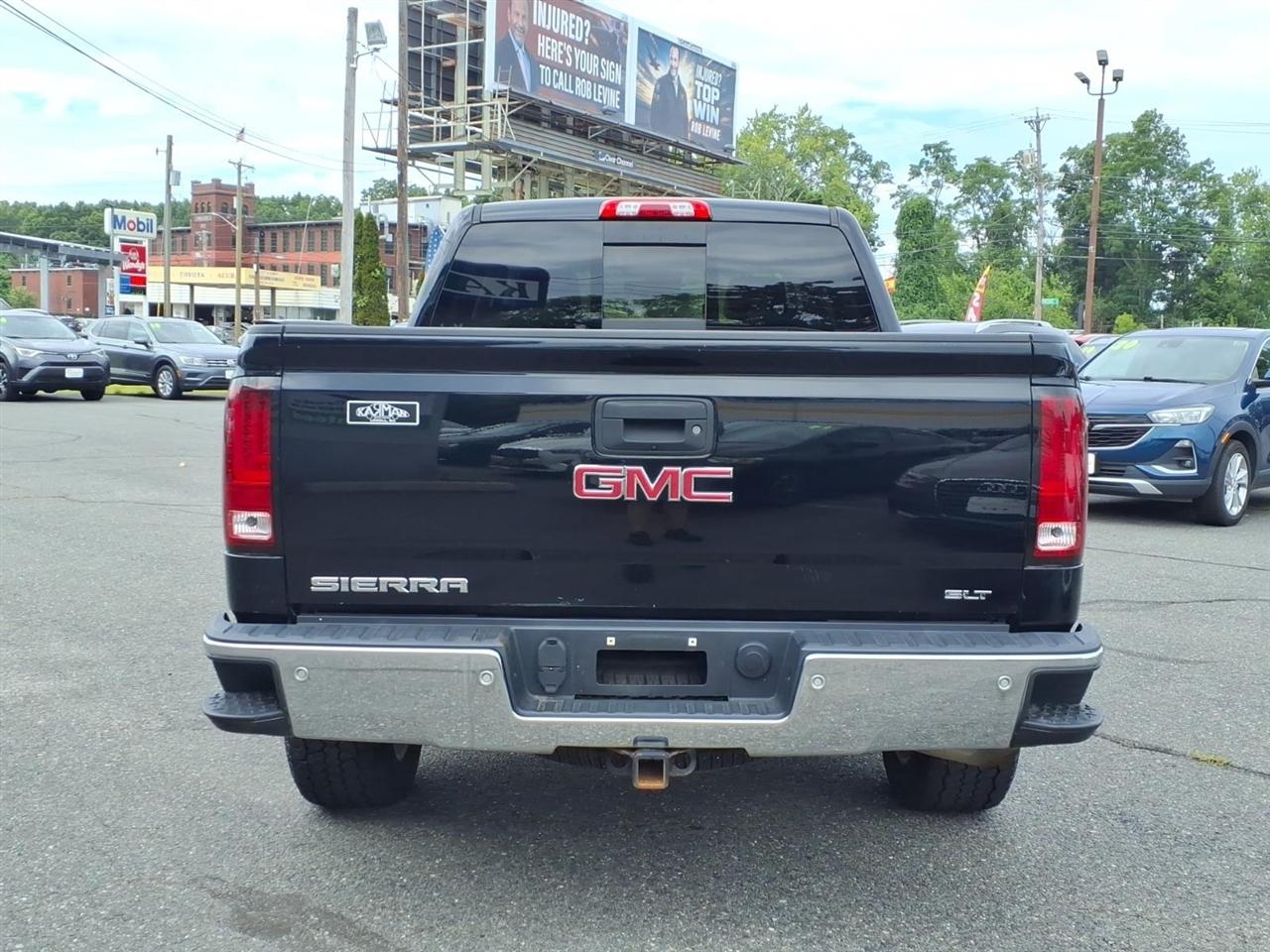 GMC Sierra 1500 4WD Crew Cab 143.5" SLT 2017