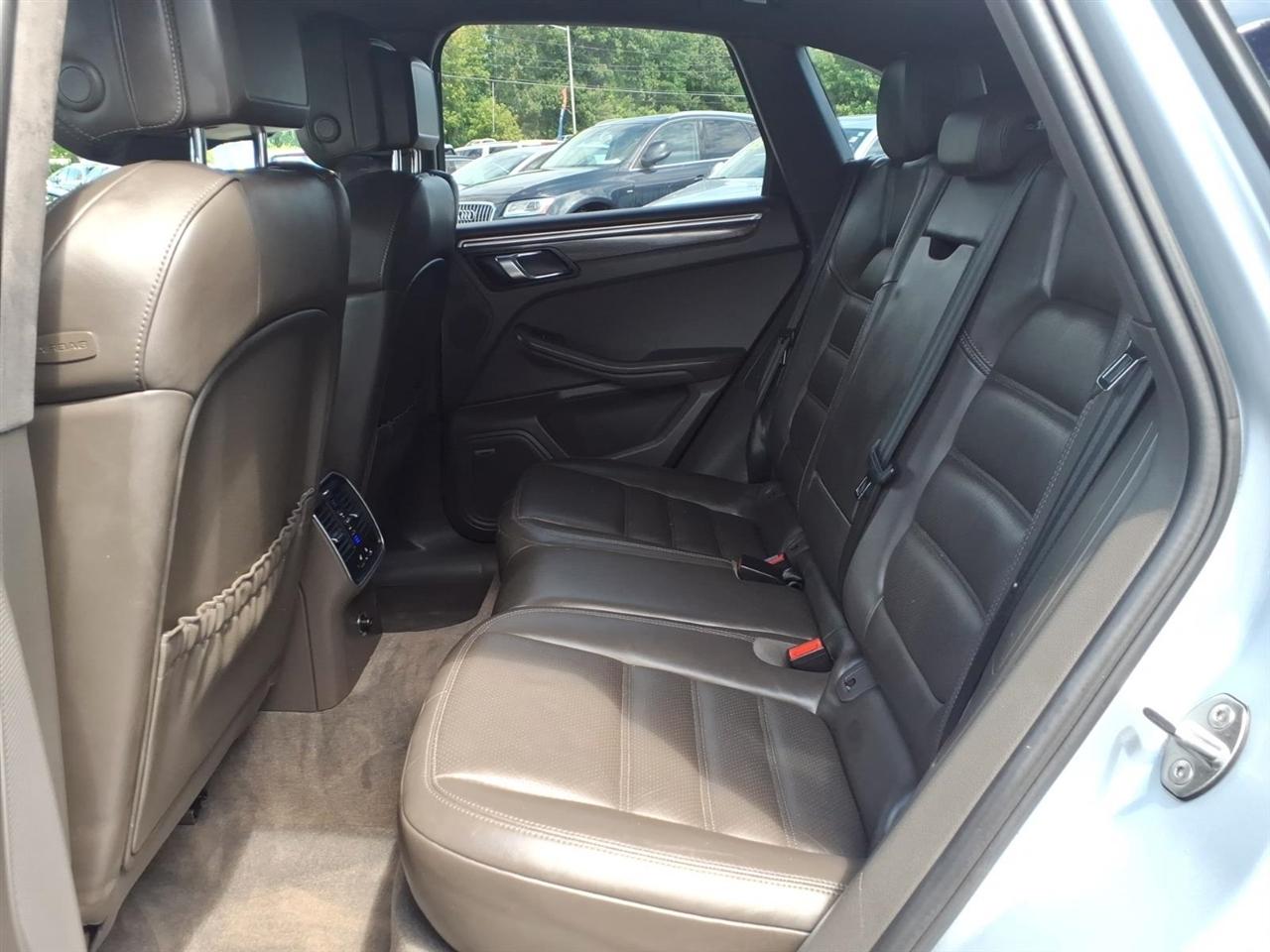 Porsche Macan AWD 4dr Turbo 2016