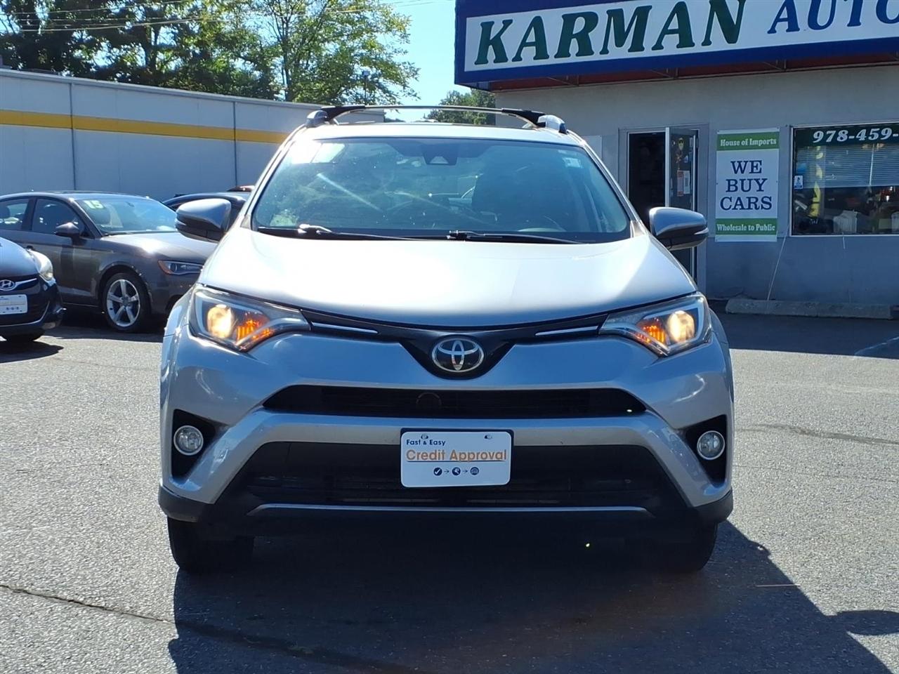 Toyota RAV4 XLE AWD (Natl) 2017