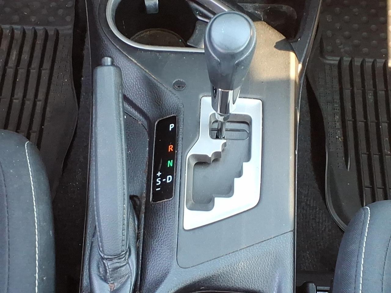 Toyota RAV4 XLE AWD (Natl) 2017