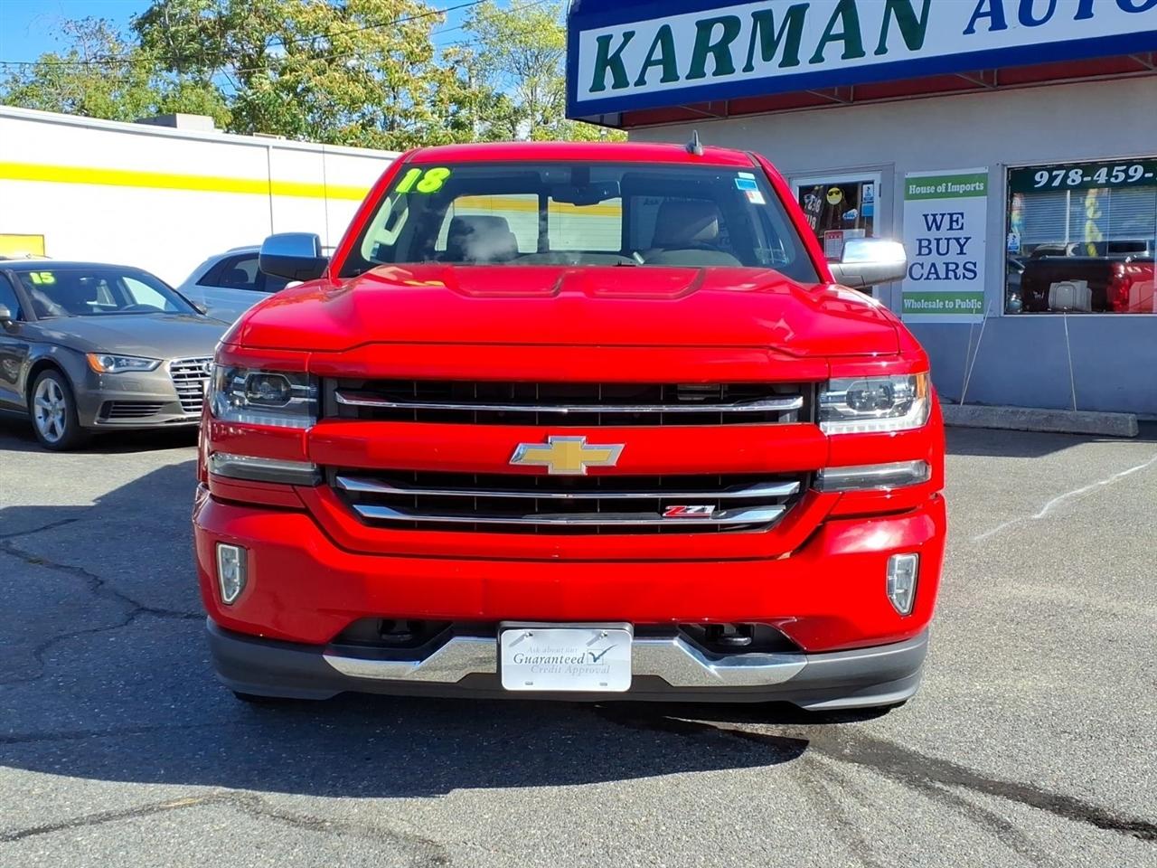 Chevrolet Silverado photo 2