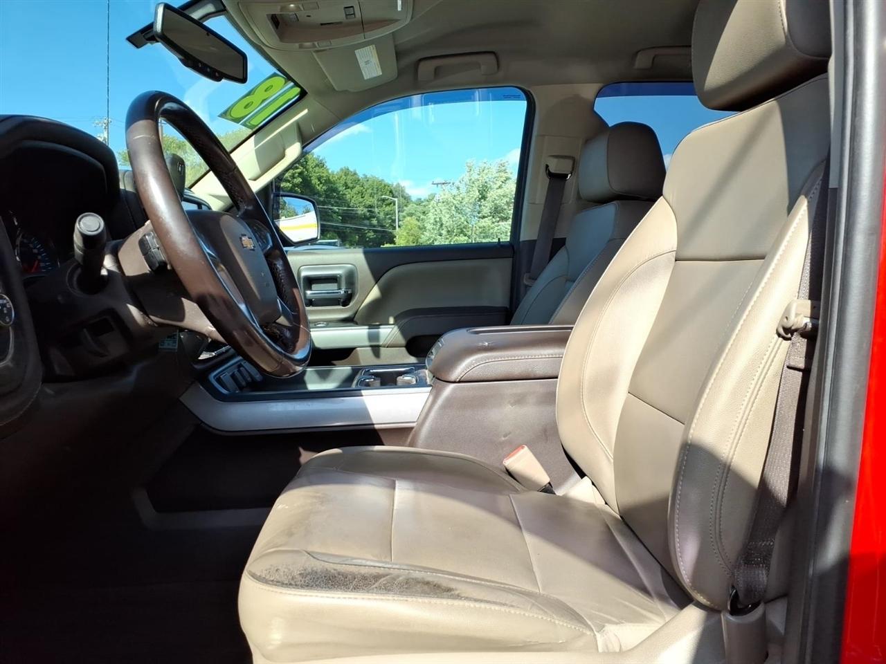 Chevrolet Silverado photo 14
