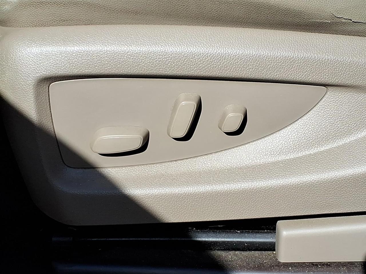 Chevrolet Silverado photo 15