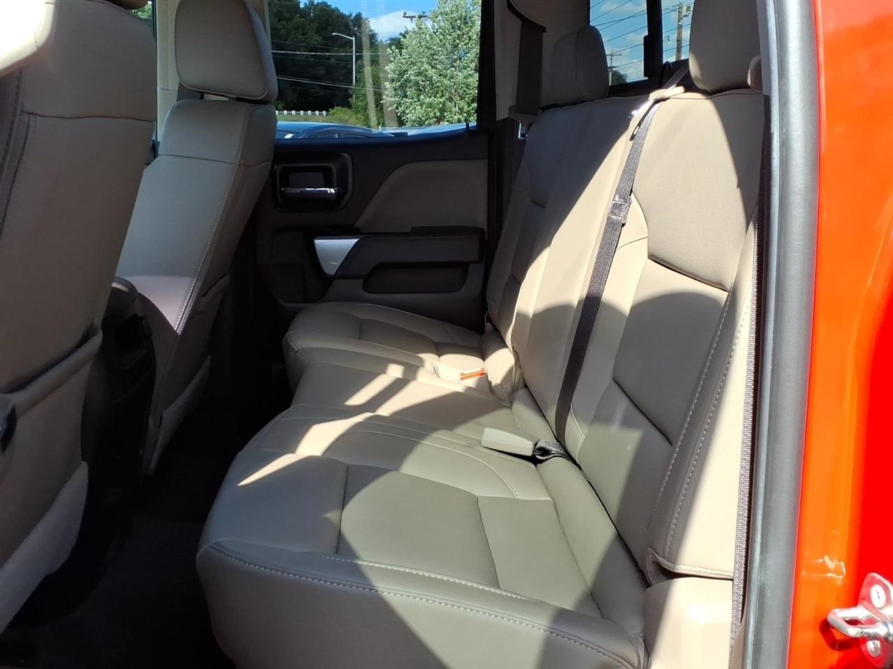 Chevrolet Silverado photo 20