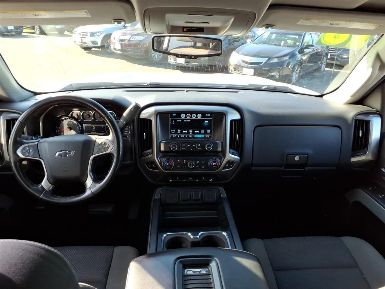 Chevrolet Silverado photo 15