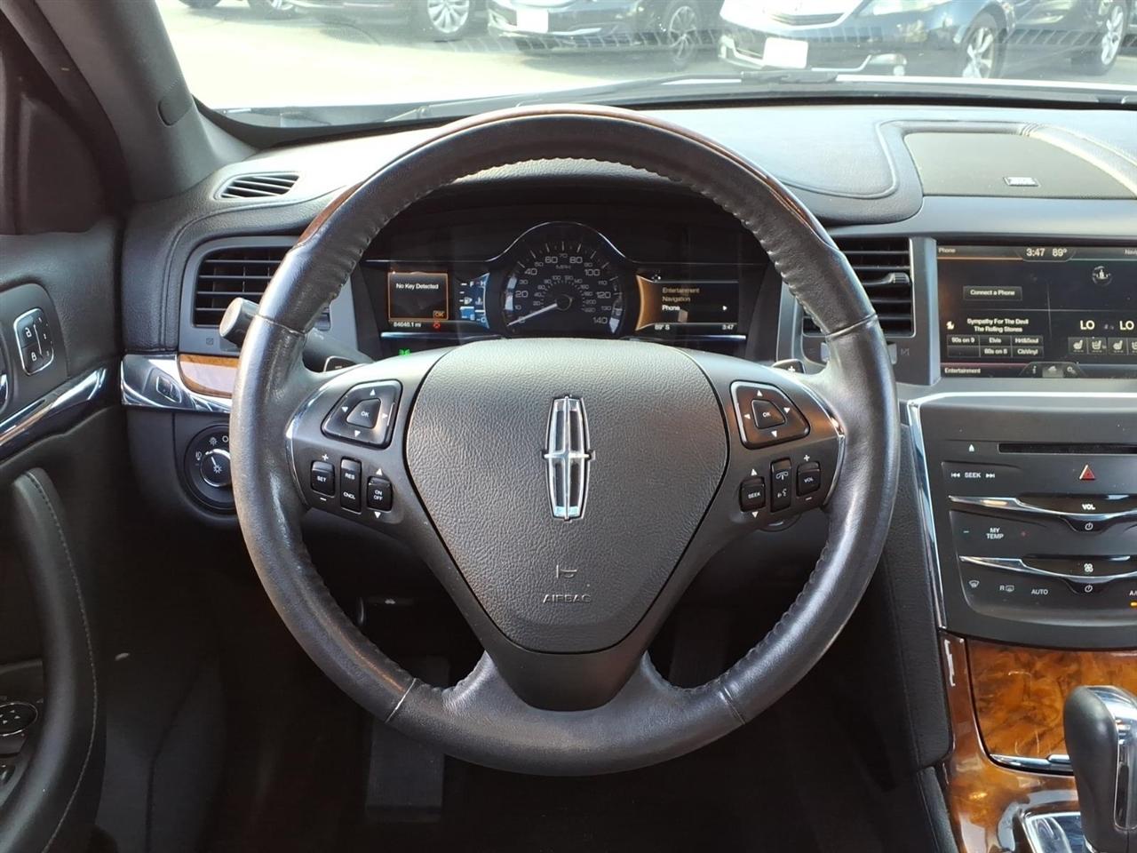 Lincoln MKS 4dr Sdn 3.7L AWD 2014