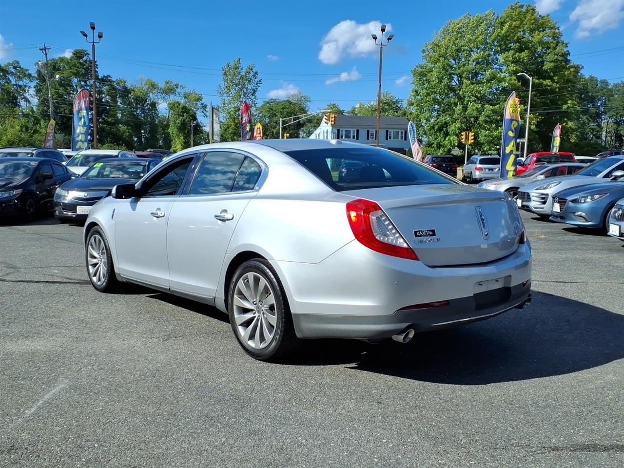 Lincoln MKS 4dr Sdn 3.7L AWD 2014