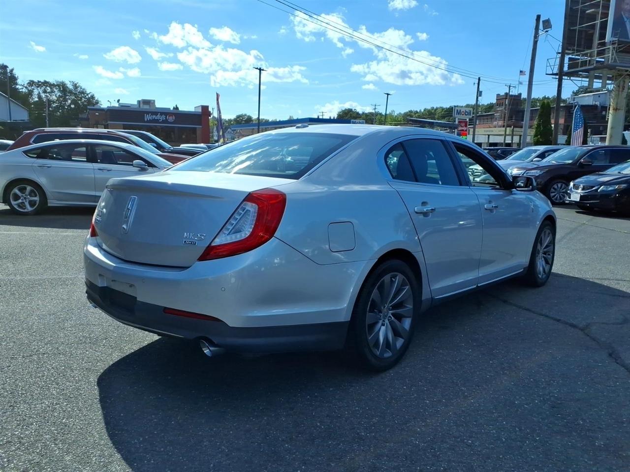 Lincoln MKS 4dr Sdn 3.7L AWD 2014
