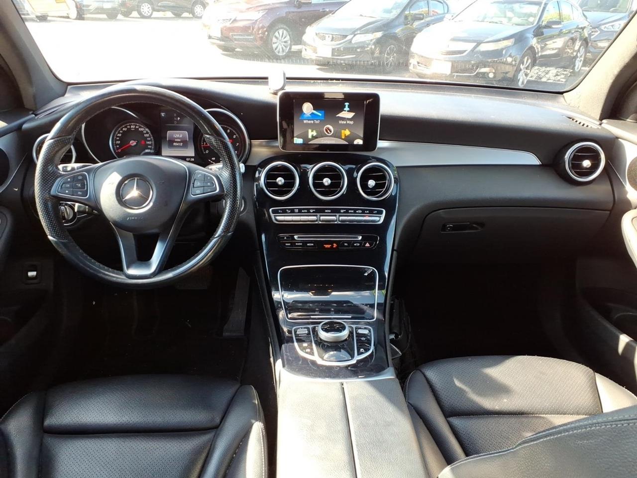 Mercedes-Benz GLC GLC 300 4MATIC SUV 2017