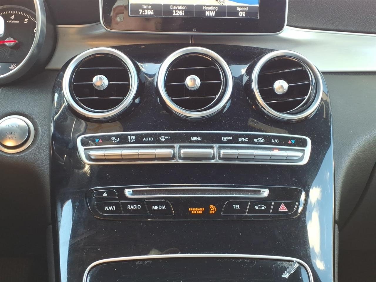 Mercedes-Benz GLC GLC 300 4MATIC SUV 2017