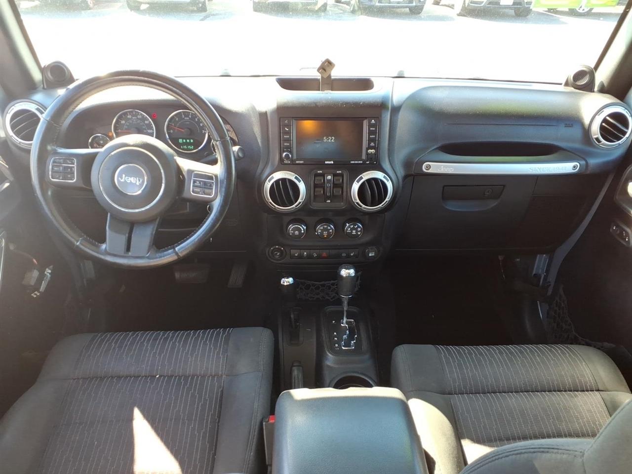 Jeep Wrangler Unlimited 4WD 4dr Sahara 2012