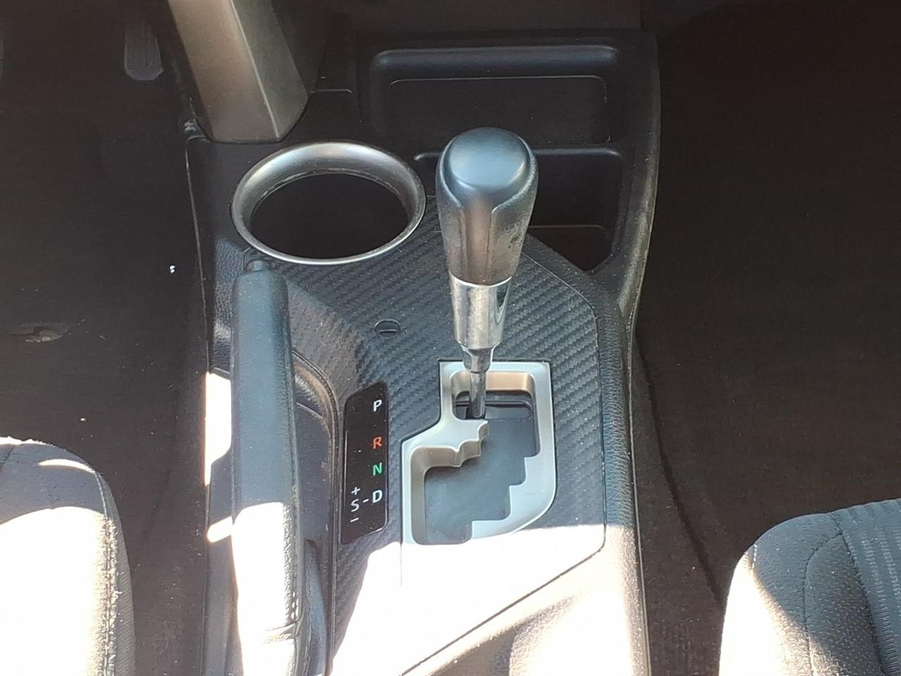 Toyota RAV4 AWD 4dr XLE (Natl) 2015
