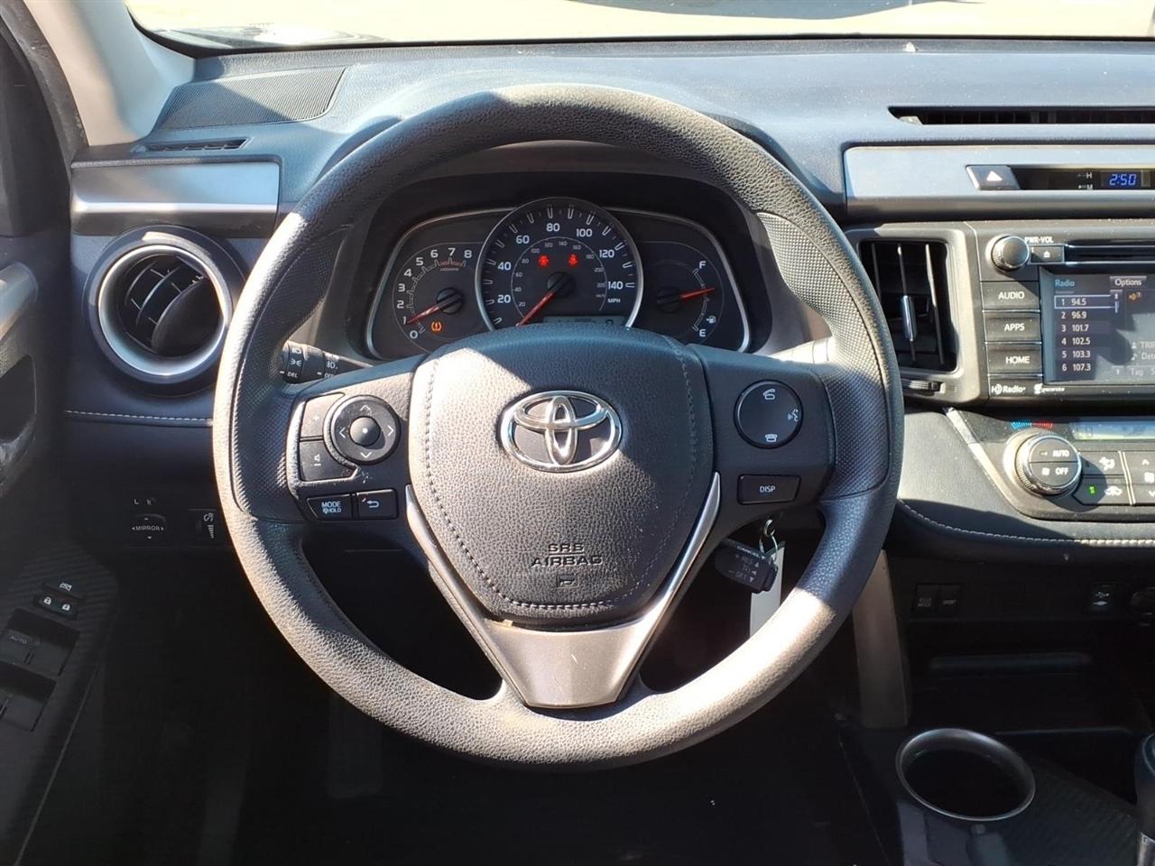 Toyota RAV4 AWD 4dr XLE (Natl) 2015