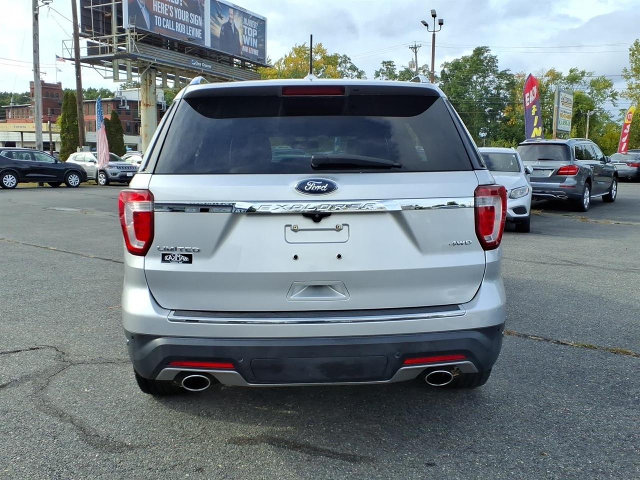 Ford Explorer Limited 4WD 2019