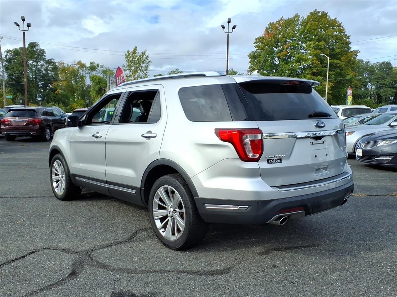 Ford Explorer Limited 4WD 2019