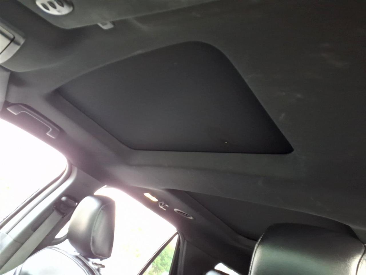 Ford Explorer photo 13