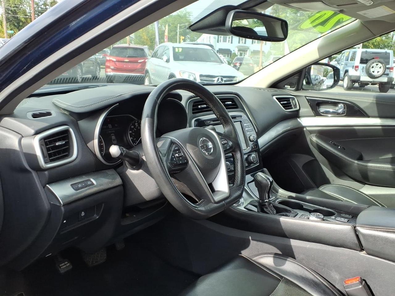 Nissan Maxima SL 3.5L 2020