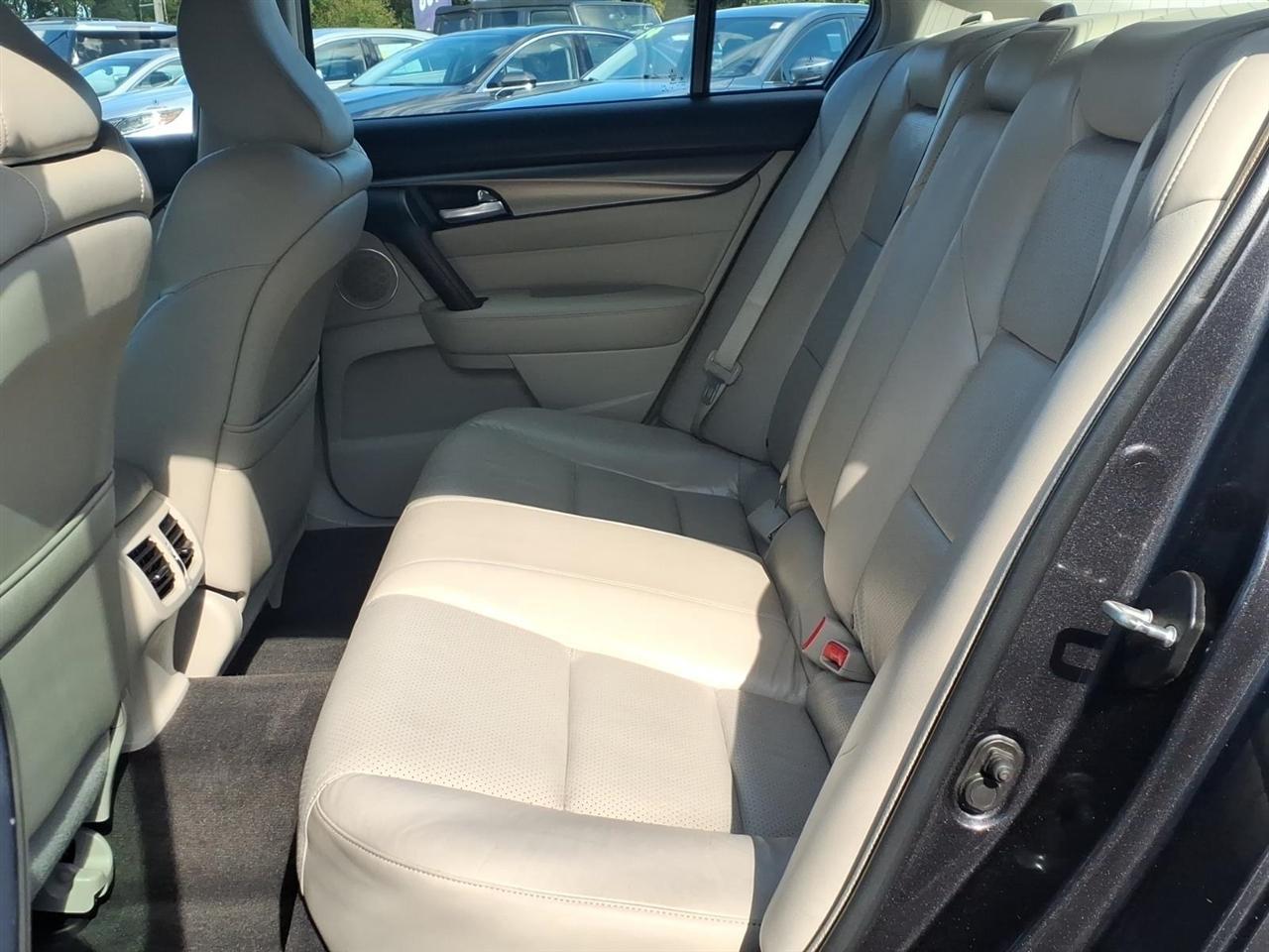 Acura TL 4dr Sdn Auto 2WD Tech 2014