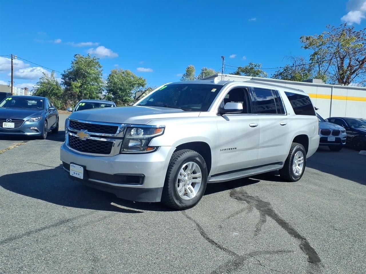 Chevrolet Suburban 4WD 4dr 1500 LT 2019