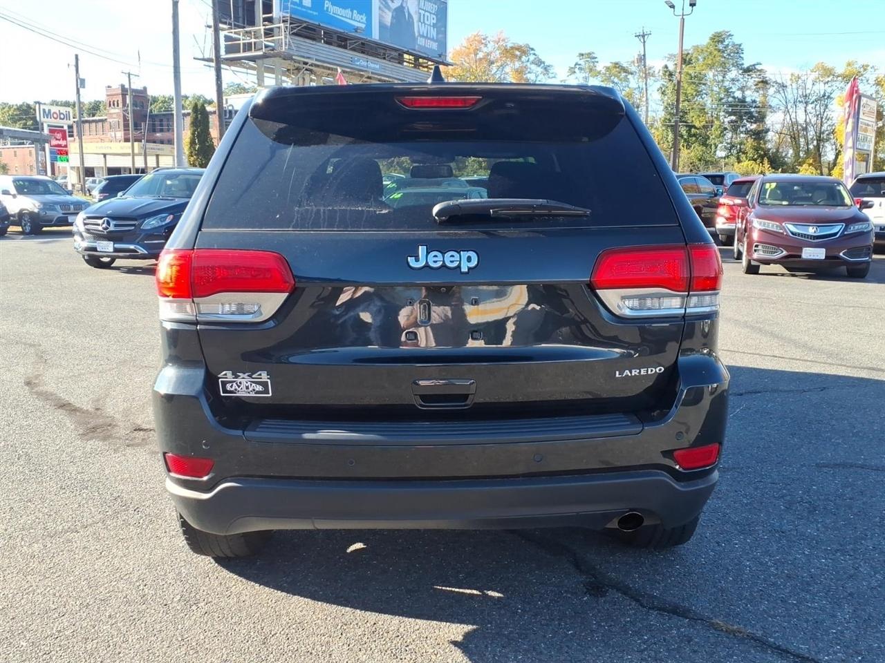 Jeep Grand Cherokee 4WD 4dr Laredo 2016