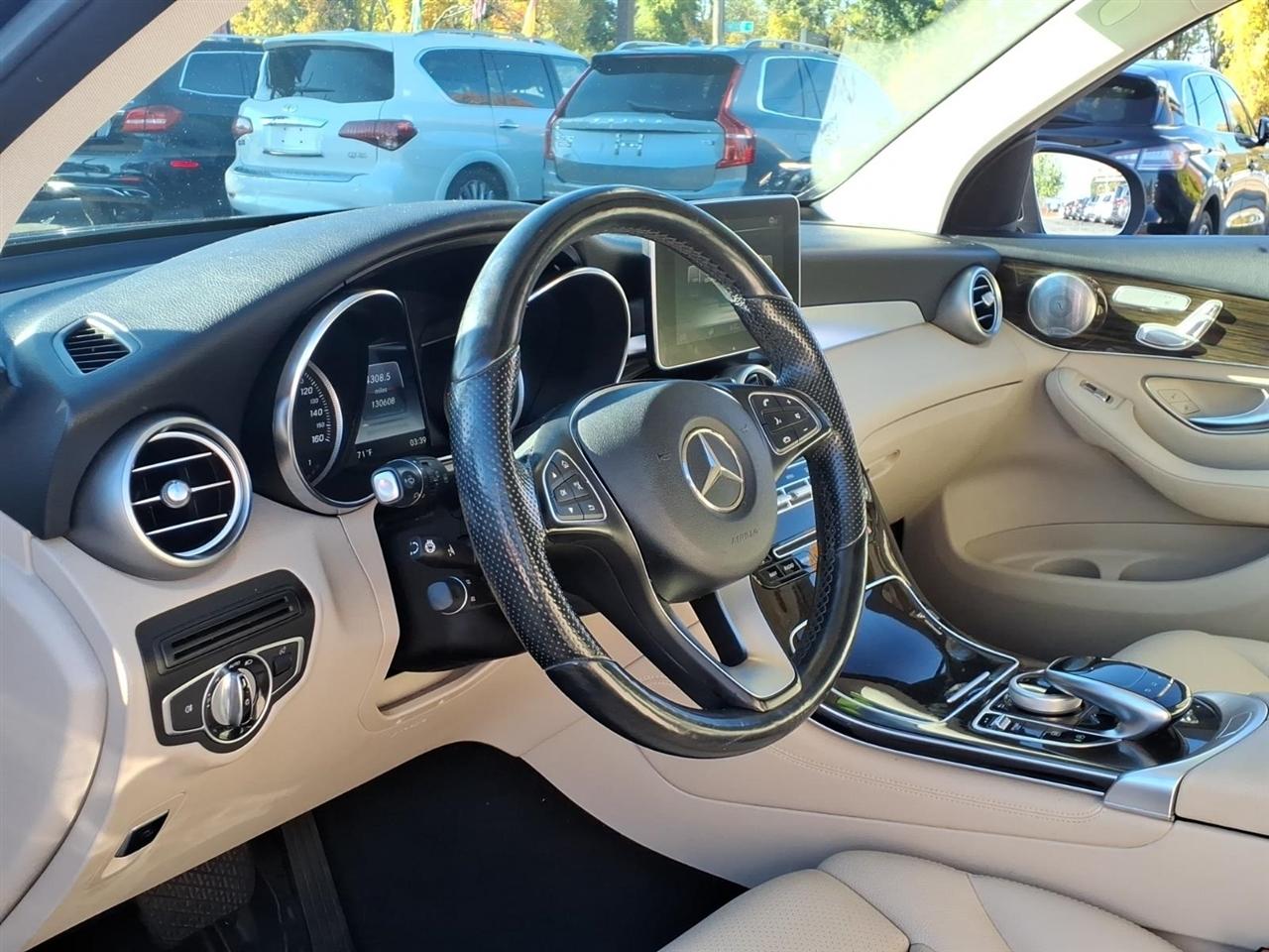 Mercedes-Benz GLC 4MATIC 4dr GLC 300 2016