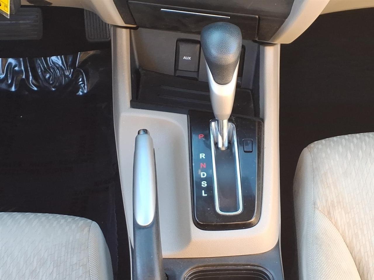Honda Civic 4dr CVT LX 2015