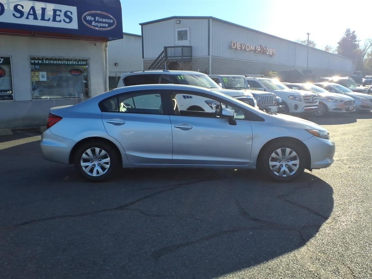 Honda Civic 4dr Auto LX 2012
