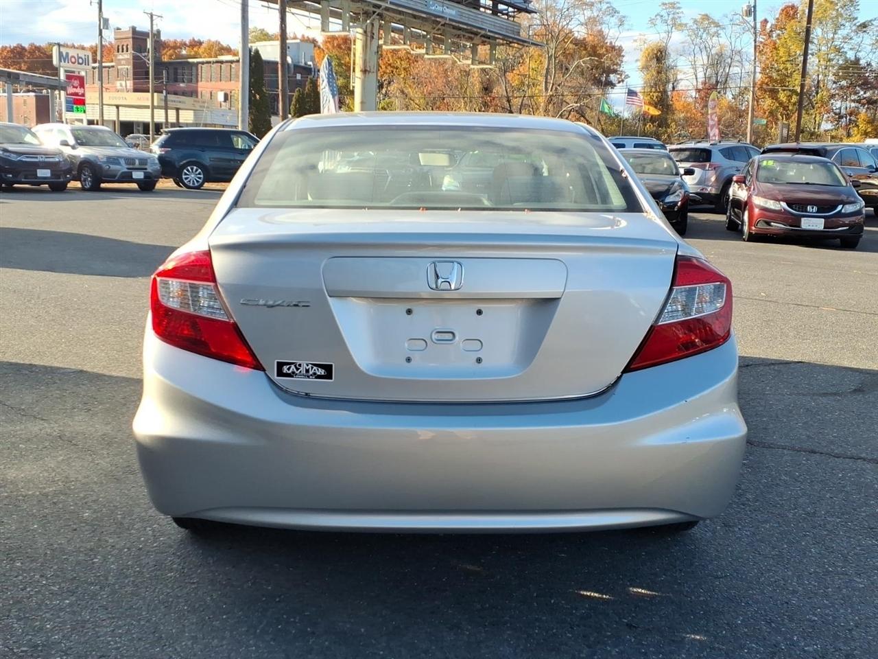 Honda Civic 4dr Auto LX 2012
