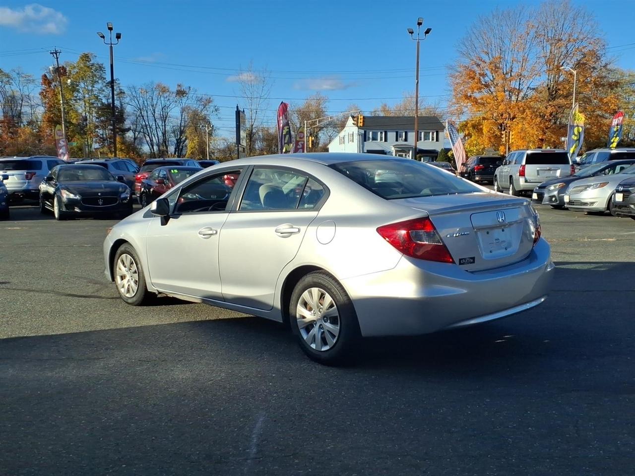 Honda Civic 4dr Auto LX 2012