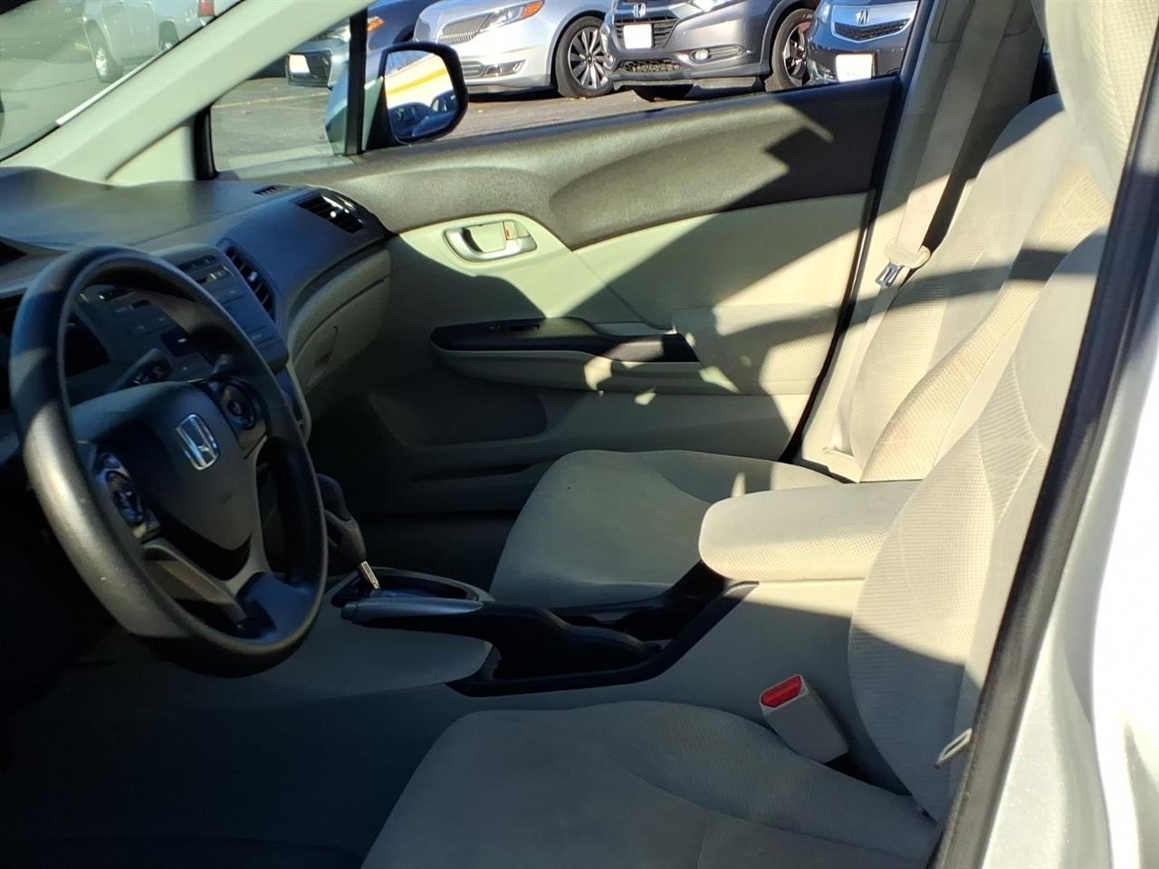 Honda Civic 4dr Auto LX 2012