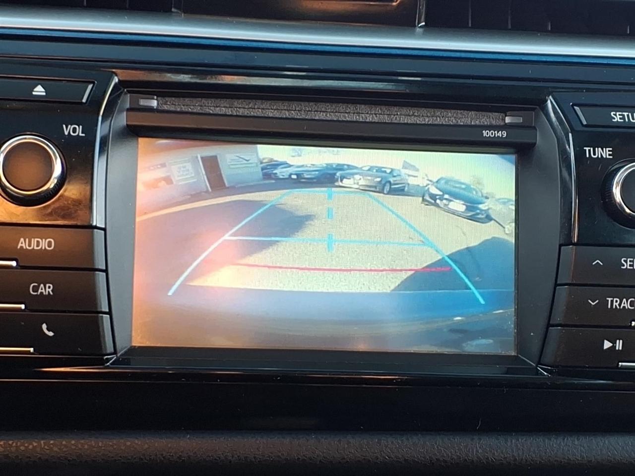 Toyota Corolla 4dr Sdn CVT LE Premium (Natl) 2015