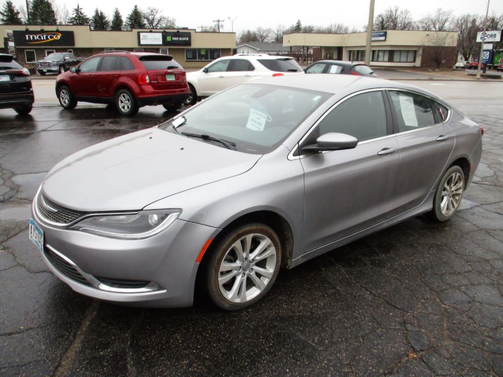 2016 Chrysler 200 Limited